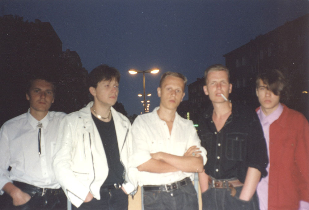 Vennaskond – Hindrek Heibre, Tõnu Trubetsky, Anti Pathique, Allan Vainola ja Mait Vaik. Turku, 1991. Foto: Heiki Lõhmus